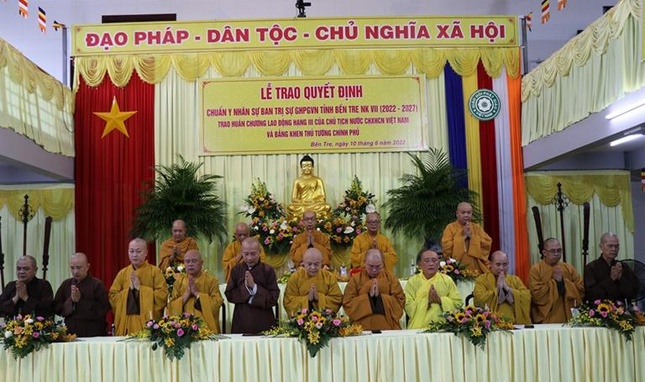 Niệm Phật cầu gia hộ