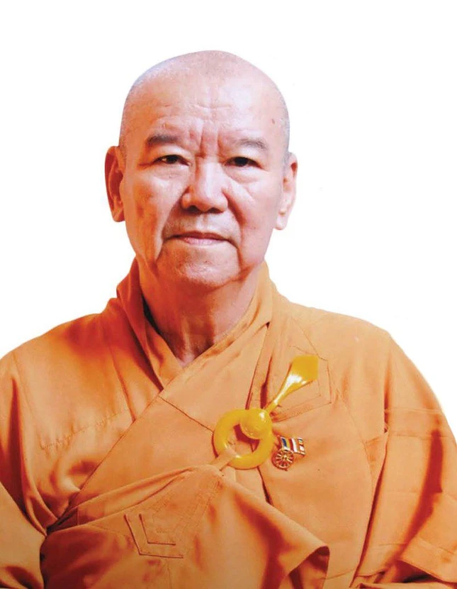 Hòa thượng Thích Thiện Xuân, Ủy viên Ban Trị sự GHPGVN TP.HCM, Chứng minh Ban Trị sự GHPGVN quận Tân Phú - Ảnh: Bảo Toàn