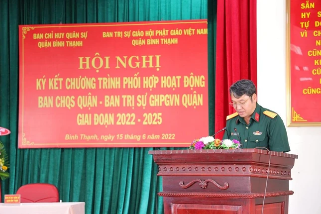 Thượng tá Lê Xuân Hưng phát biểu - Ảnh: Dương Lê Thượng tá Lê Xuân Hưng phát biểu - Ảnh: Dương Lê