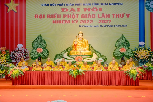 Chư tôn đức chứng minh, chủ tọa đoàn đại hội