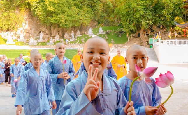 40 bạn thiếu nhi phát nguyện xuất gia gieo duyên 40 bạn thiếu nhi phát nguyện xuất gia gieo duyên