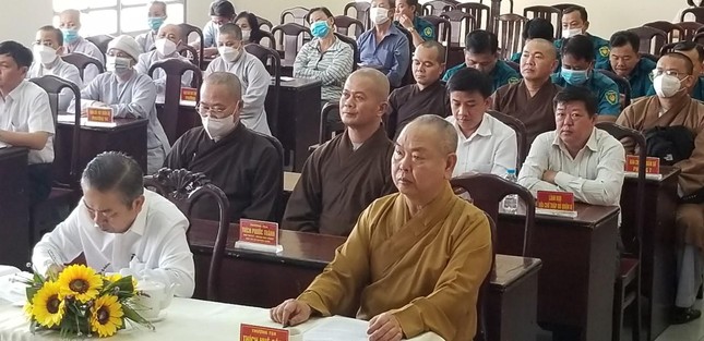 Chư Tăng Ni và đại biểu tham dự buổi lễ