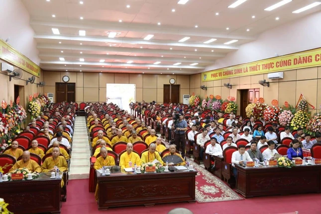 Quang cảnh đại hội