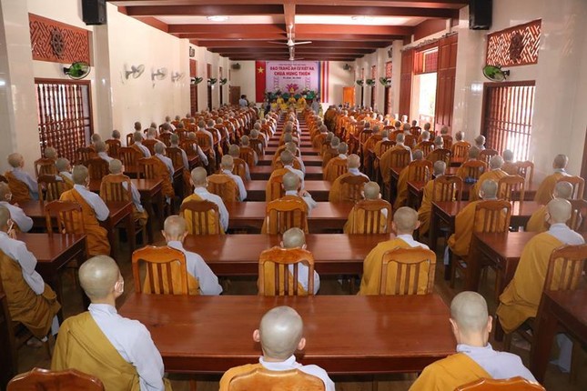 Chư hành giả Ni chùa Hưng Thiền tham dự buổi lễ đón tiếp đoàn Ban Trị sự Phật giáo tỉnh Chư hành giả Ni chùa Hưng Thiền tham dự buổi lễ đón tiếp đoàn Ban Trị sự Phật giáo tỉnh