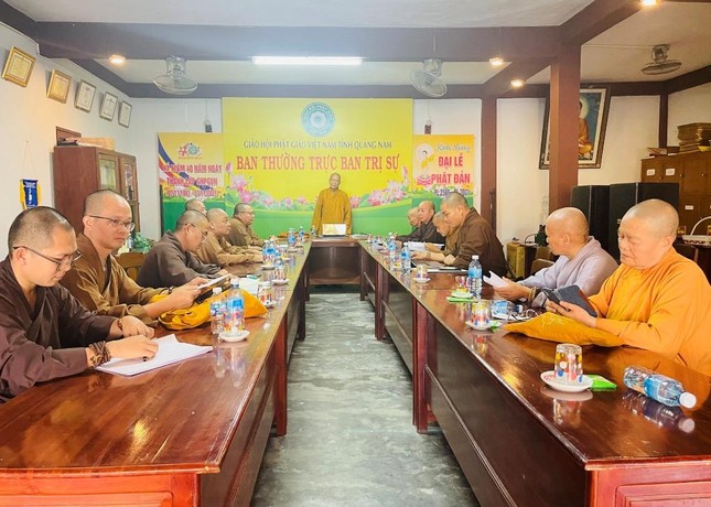 Quang cảnh phiên họp