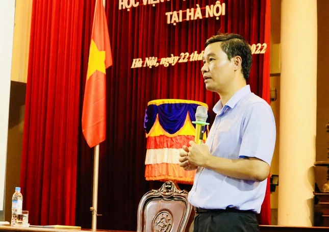 Phó Giáo sư - Tiến sĩ Nguyễn Hoàng Hải chia sẻ tại buổi gặp mặt ở Học viện Phật giáo VN tại Hà Nội