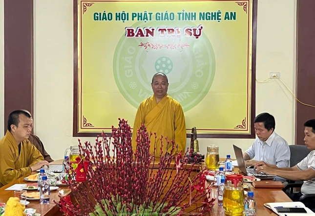 Thượng tọa Thích Thọ Lạc phát biểu