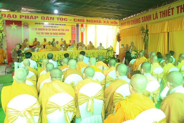 Quang cảnh buổi lễ Quang cảnh buổi lễ