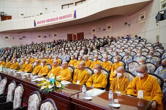 Chư Tăng Ni tham dự Chư Tăng Ni tham dự