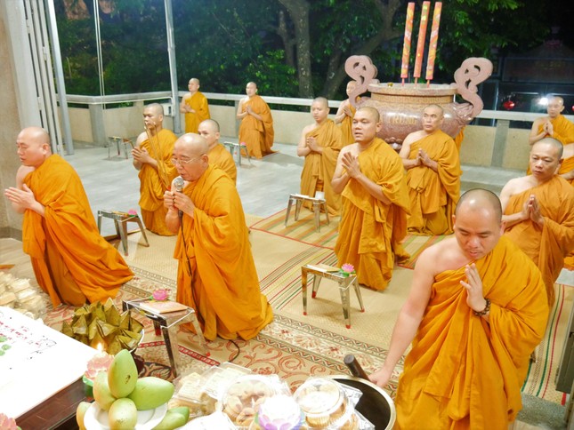 Đồng tụng thời kinh Phổ Môn