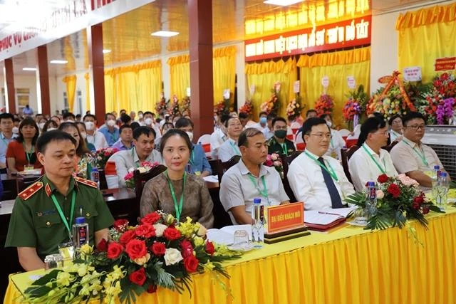 Đại biểu chính quyền