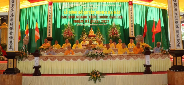 Lễ công bố quyết định diễn ra tại tổ đình Sắc tứ Tịnh Quang