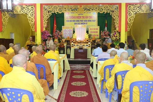 Quang cảnh buổi lễ Quang cảnh buổi lễ