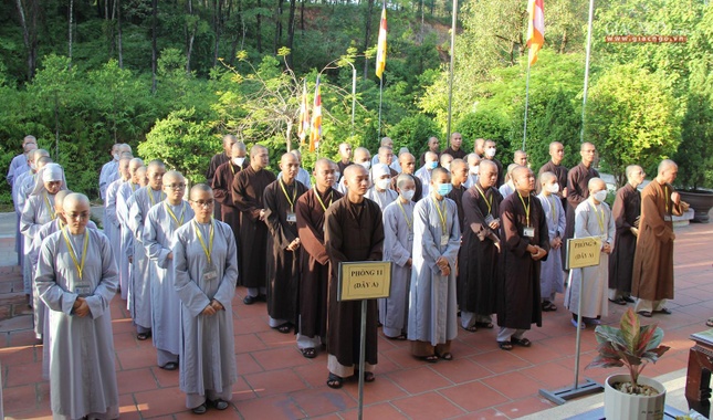 83 Tăng Ni sinh khóa X tham gia kỳ thi tốt nghiệp