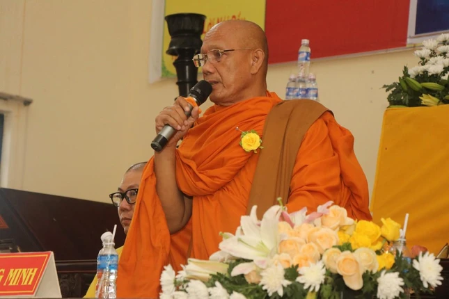 Hòa thượng Thạch Hà ban đạo từ