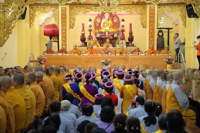 Tác bạch cúng dường Tác bạch cúng dường