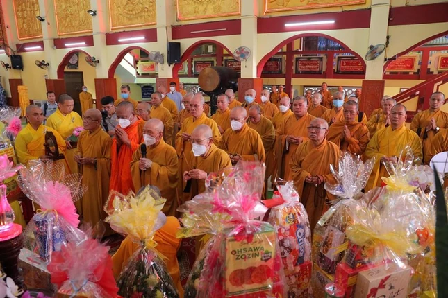 Nhất tâm cầu nguyện Nhất tâm cầu nguyện