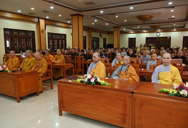 Chư hành giả Tăng Ni, Phật tử tham dự lễ tạ pháp