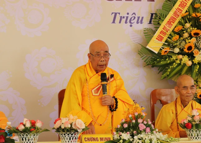 Hòa thượng Thích Thiện Tấn bao đạo từ