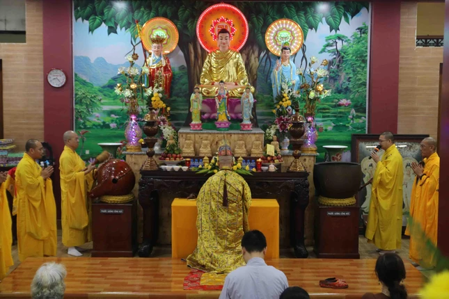 Nghi thức cúng ngọ