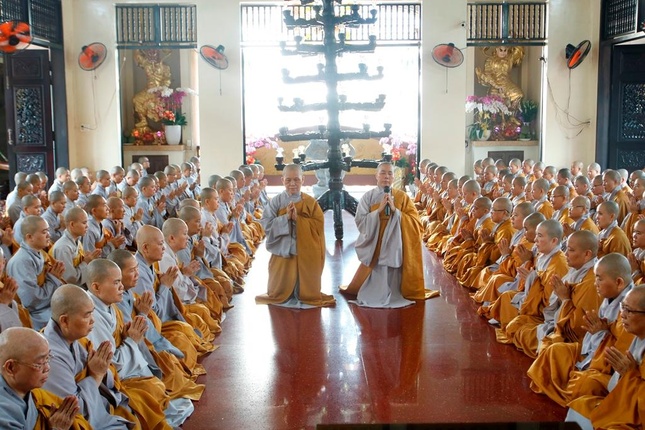 Lễ Tự tứ của chư Ni tại chùa Dược Sư