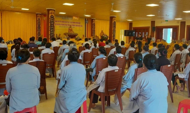 Quang cảnh hội nghị