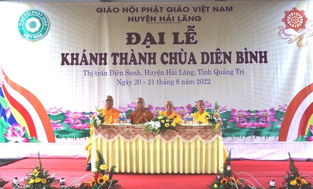 Chư tôn đức chứng minh buổi lễ