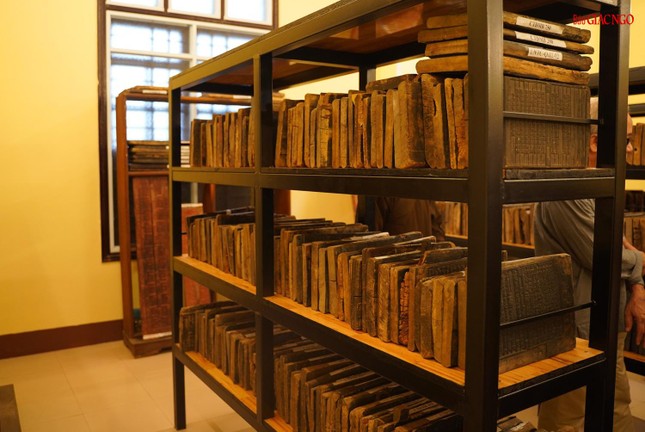 Phòng lưu trữ 828 tấm mộc bản Phòng lưu trữ 828 tấm mộc bản