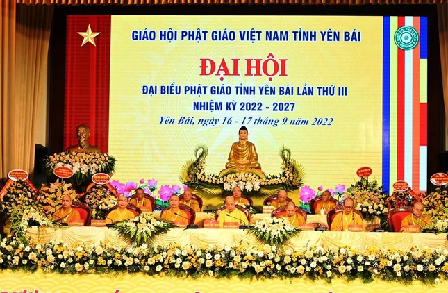 Chư tôn đức chứng minh, chủ tọa đoàn đại hội