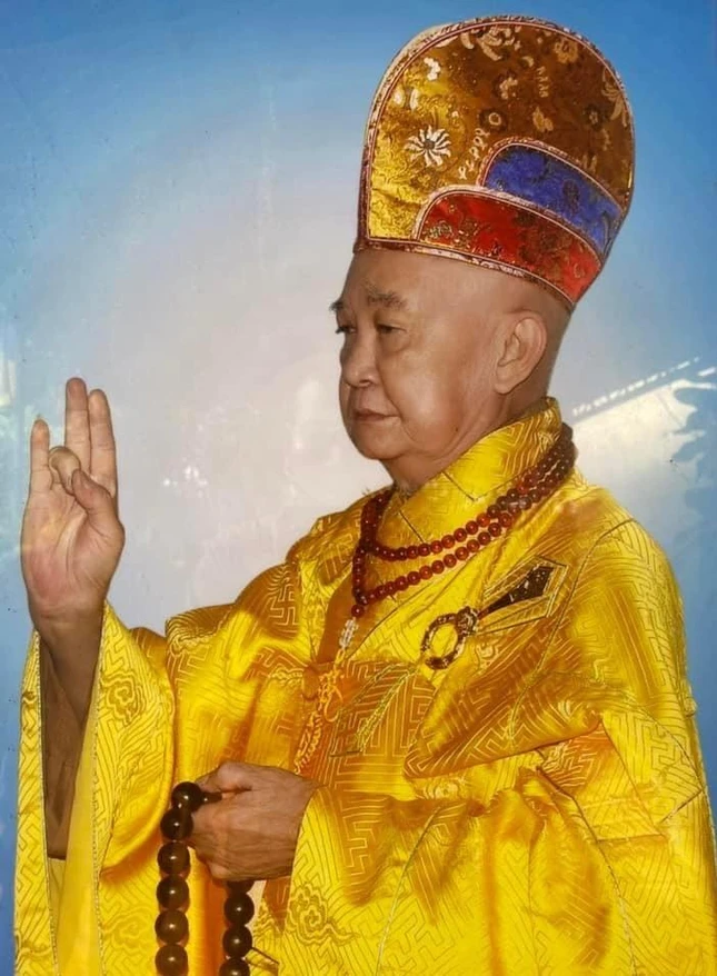 Chân dung Trưởng lão Hòa thượng Thích Từ Tấn Chân dung Trưởng lão Hòa thượng Thích Từ Tấn