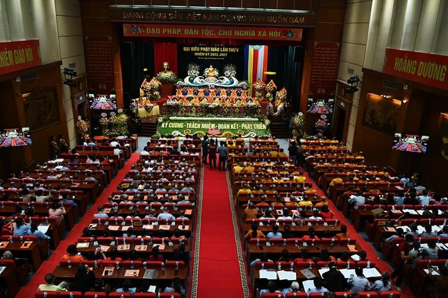 Quang cảnh đại hội