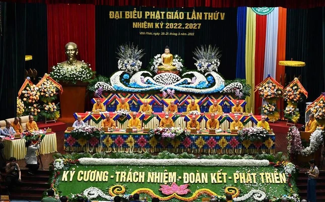 Chư tôn đức chứng minh, chủ tọa đoàn đại hội