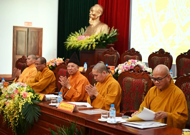 Chư tôn đức Đoàn chủ tịch