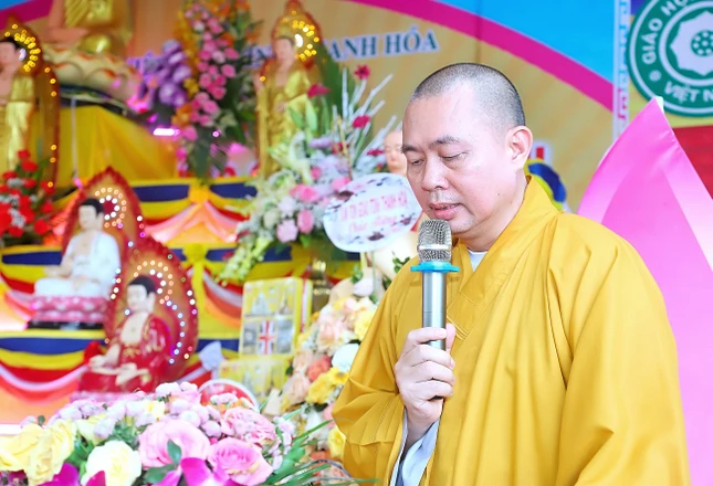 Thượng tọa Thích Tâm Đức ban đạo từ