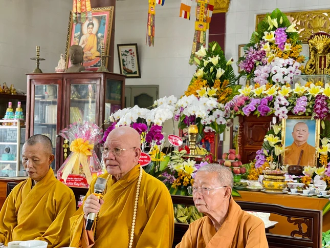 Hòa thượng Thích Đạt Niệm ôn lại hành trạng của cố Hòa thượng Thích Trí Đạo