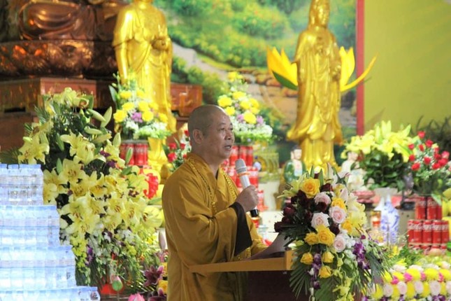 Thượng tọa Thích Thọ Lạc phát biểu khai mạc Thượng tọa Thích Thọ Lạc phát biểu khai mạc