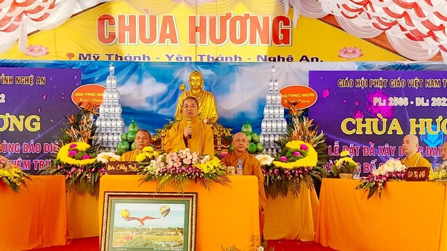 Thượng tọa Thích Thọ Lạc ban đạo từ