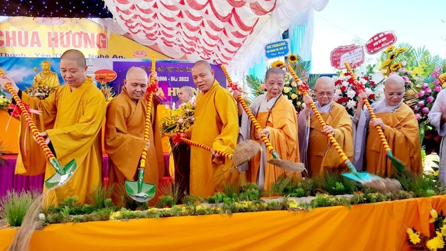 Chính thức khởi công xây dựng ngôi đại hùng bảo điện chùa Hương