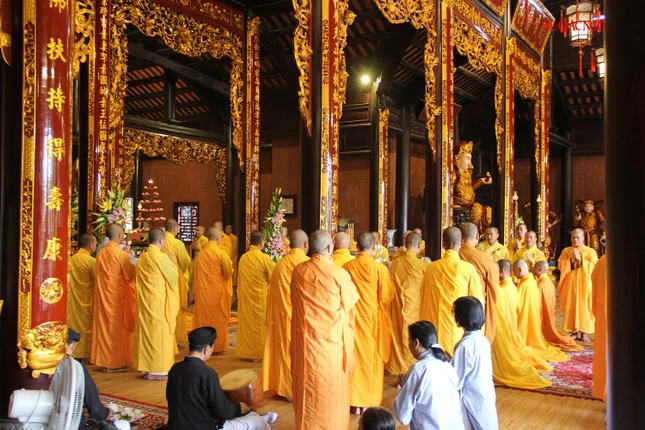 Quang cảnh buổi lễ Quang cảnh buổi lễ