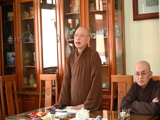 Hòa thượng Thích Thanh Giác chủ trì hội nghị Hòa thượng Thích Thanh Giác chủ trì hội nghị