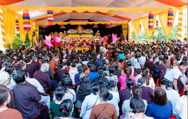 Quang cảnh buổi lễ