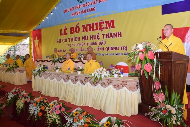 Chư tôn đức chứng minh buổi lễ