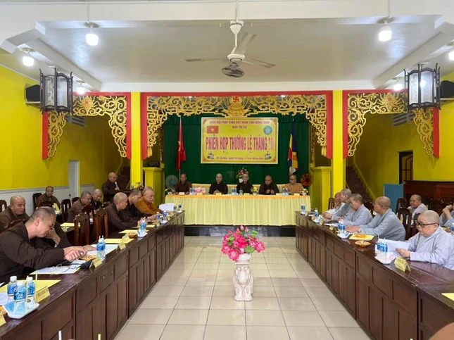 Quang cảnh phiên họp