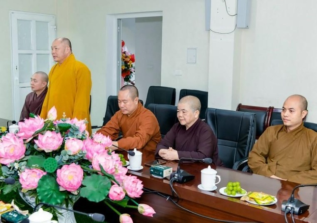 Thượng tọa Thích Tâm Định phát biểu Thượng tọa Thích Tâm Định phát biểu