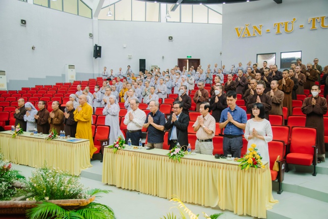 Niệm Phật cầu gia hộ