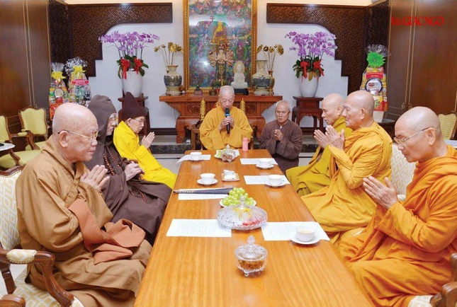 Phiên họp bất thường của Ban Thường trực Hội đồng Chứng minh GHPGVN - Ảnh: Bảo Toàn