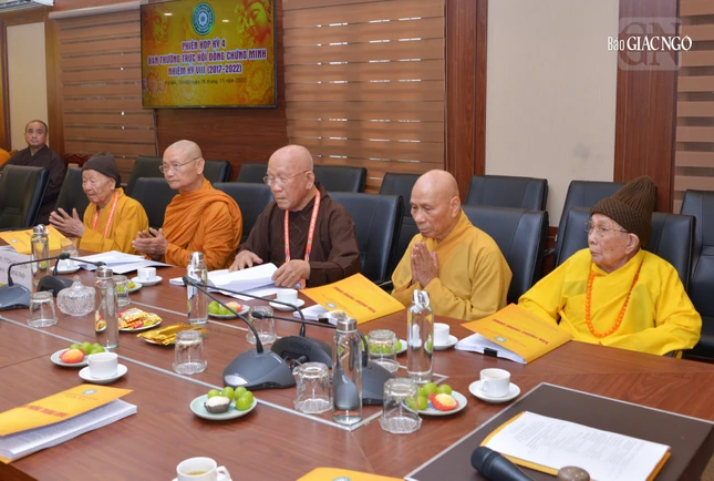 Chư vị Trưởng lão tham dự Chư vị Trưởng lão tham dự