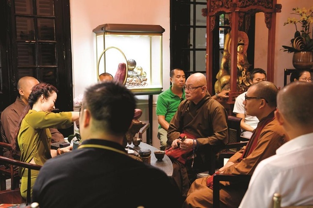 Thượng tọa Thích Minh Hiền, Trưởng ban Văn hóa Phật giáo TP.Hà Nội tham dự lễ ra mắt Không gian Văn hóa Phật giáo Diệu Tướng Am