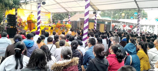 Quang cảnh buổi lễ Quang cảnh buổi lễ