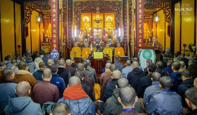 Lễ khai mạc được tổ chức tại chánh điện tổ đình Báo Quốc